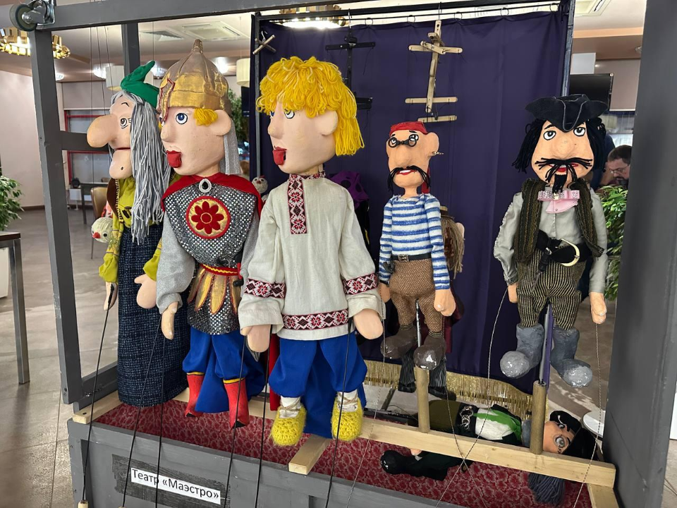 Магия нитей и тростей: в Домодедове раскрыли закулисье кукольного искусства