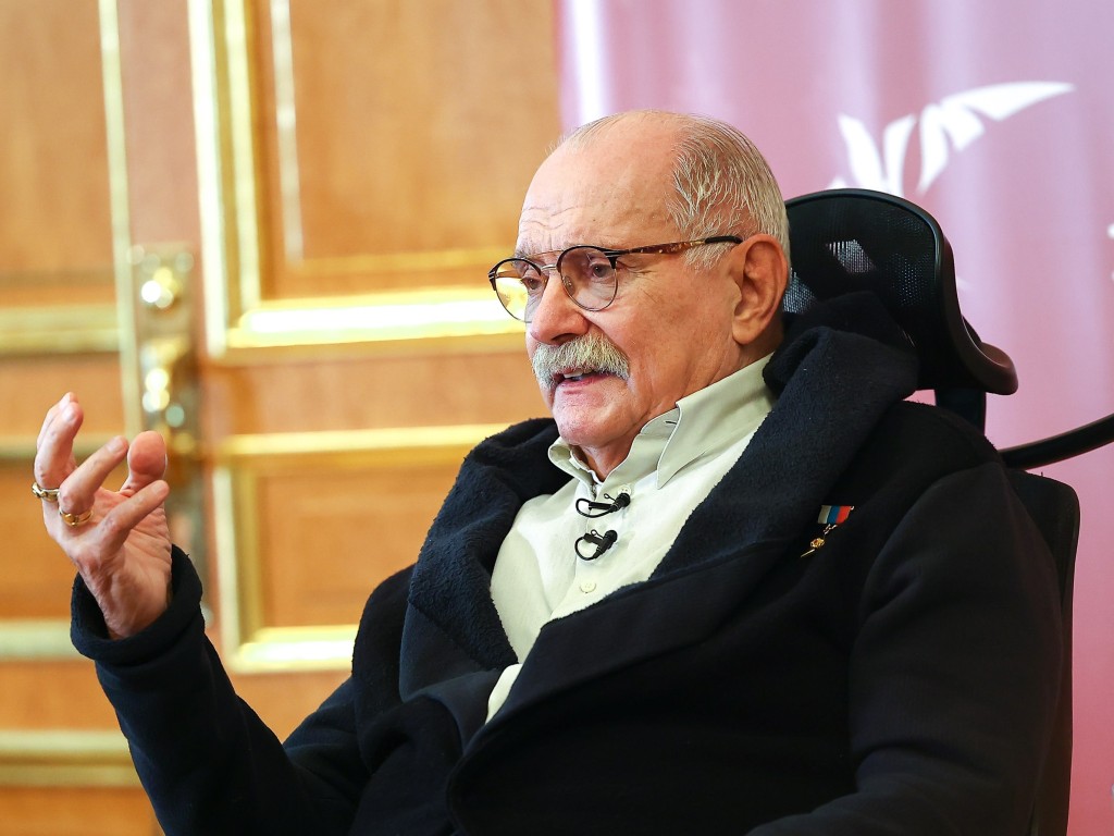 «Оживление» умерших  актеров в кино: против чего выступил Никита Михалков