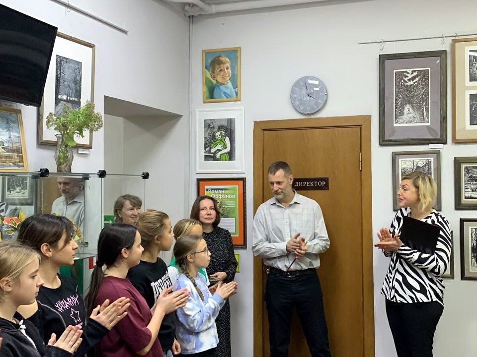Выставка педагога-художника из Электростали Романа Фофанова открылась в Ногинске