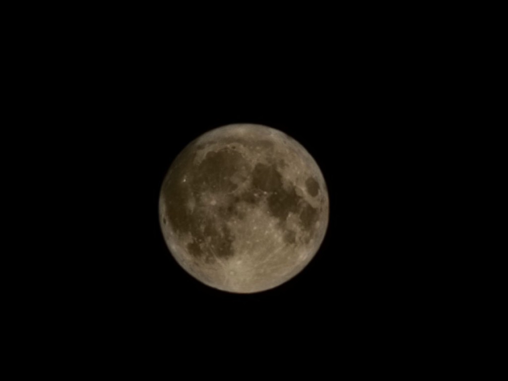 Где в России лучше всего видно суперлуние: выводы синоптика Поздняковой