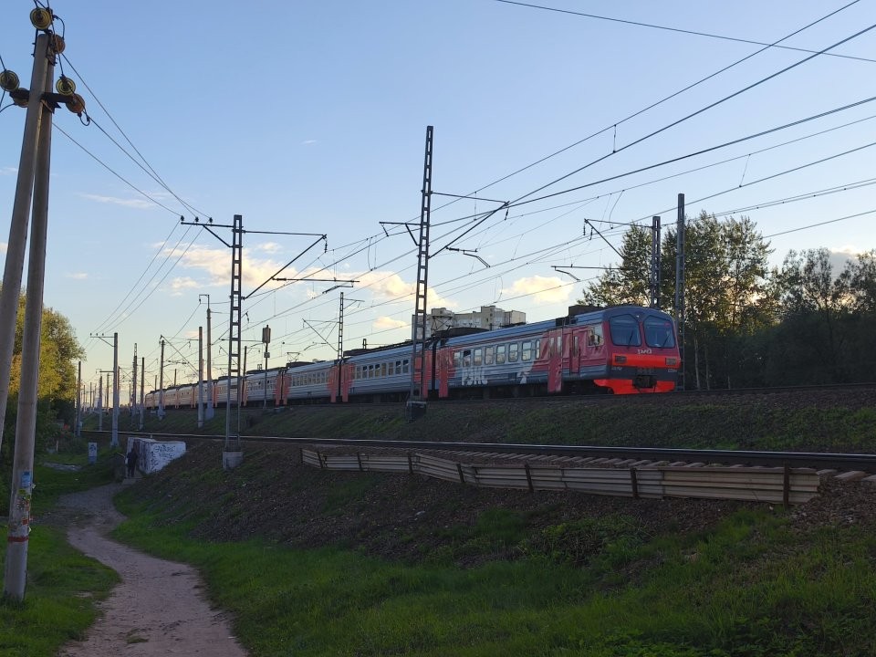 Учащихся из Хотькова наградили медалями Совета Федерации за спасение человека на железной дороге