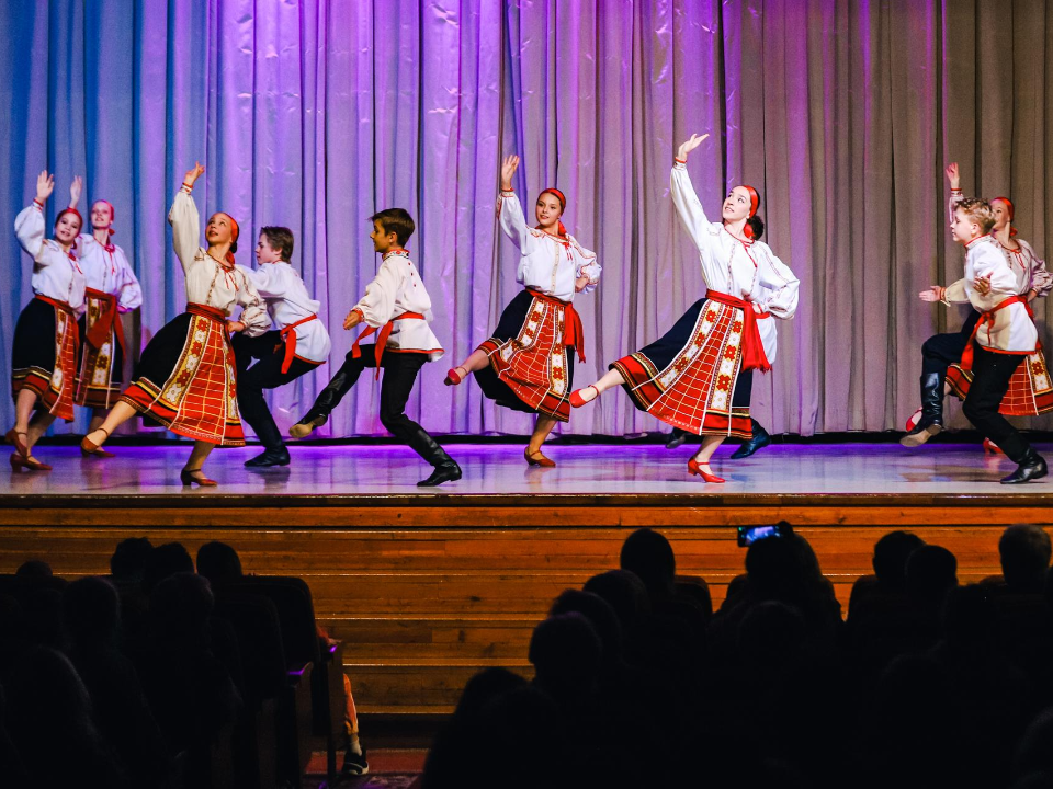 Гимн материнскому подвигу: в Химках прошел концерт ко Дню матери