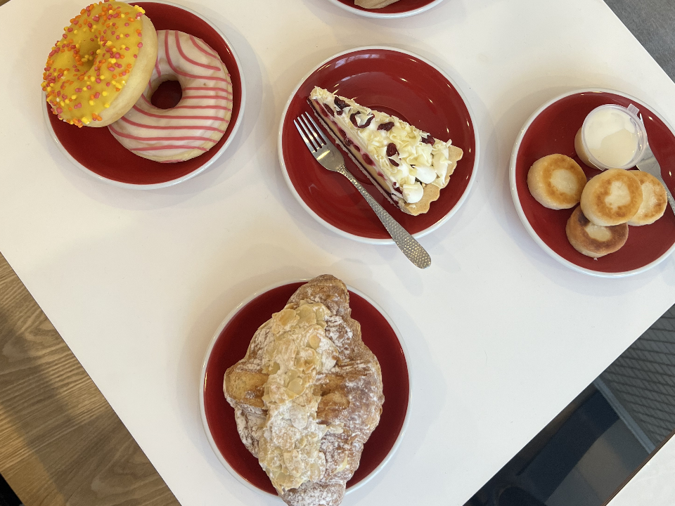 Студенты-повара Можайского техникума изготовили и подарили сладкое счастье мамам