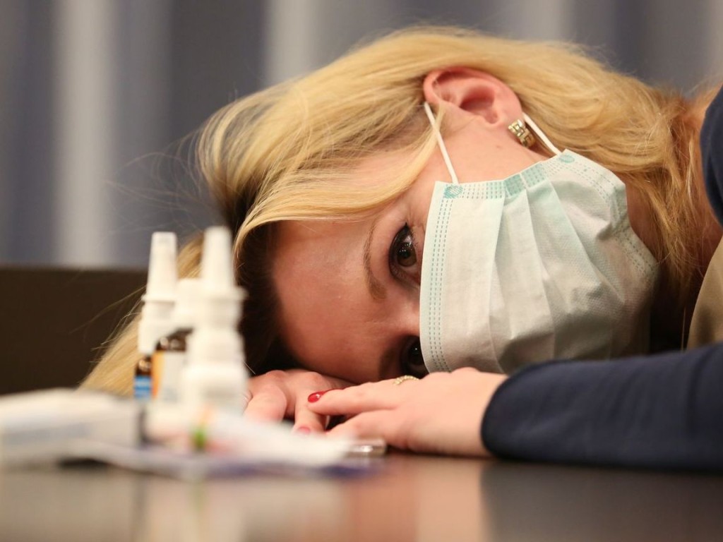 Соседка «тетя Маша» против науки: чем опасно самолечение антибиотиками