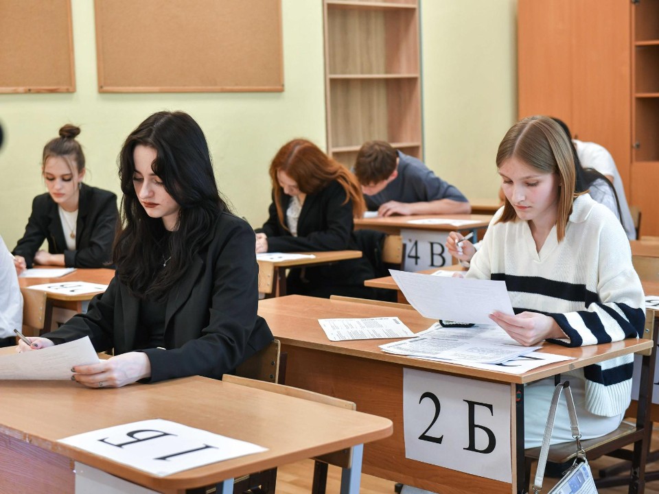 Секретные темы и новые правила: в школах Химок напишут пробное сочинение-допуск к ЕГЭ