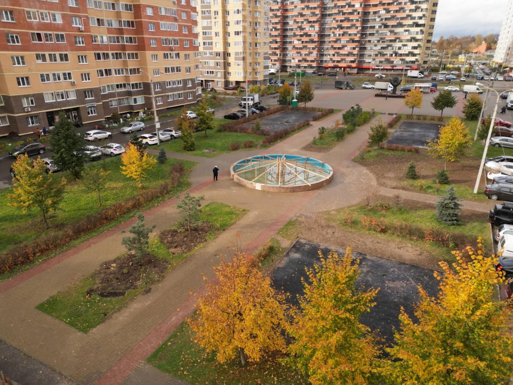В сквере Лукино-Варина поставят спортплощадку, игровые комплексы и обновят фонтан