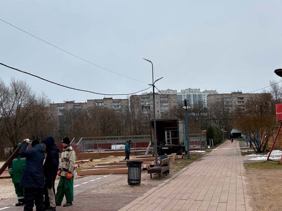 На набережной озера Сенеж установят новую горку для тюбинга