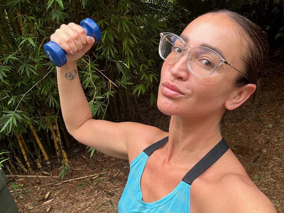 Зависть как топливо: сестра Бузовой раскрыла, как похудела и полюбила свое тело