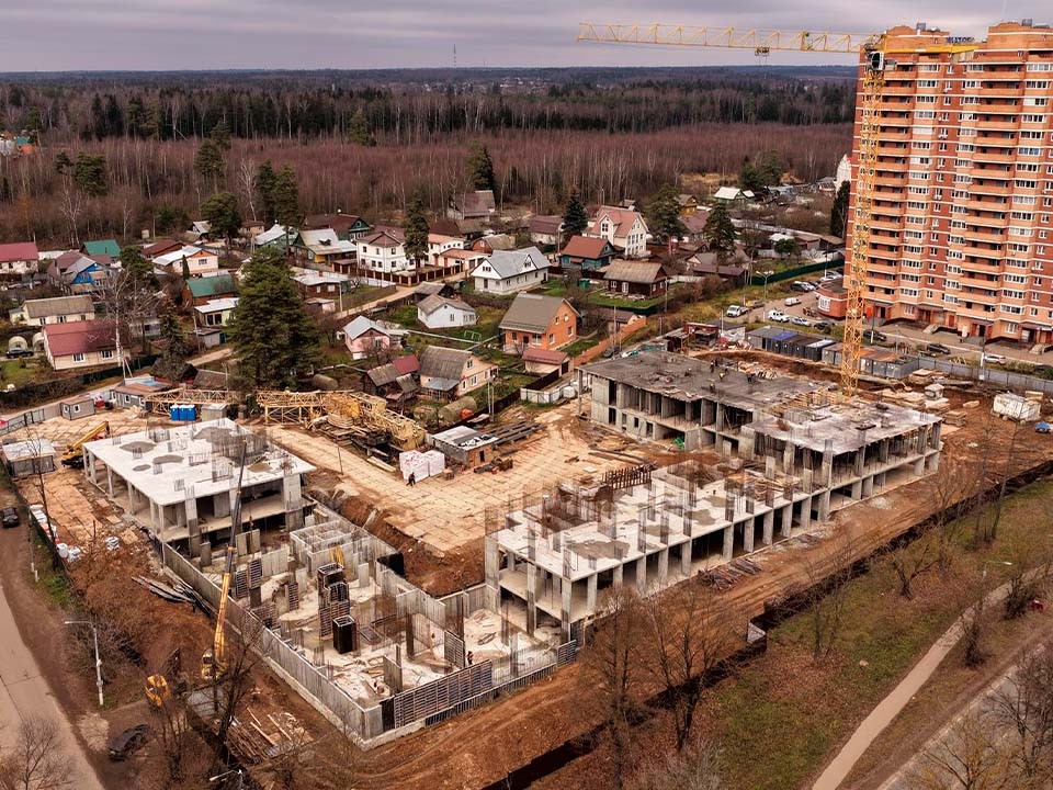 В строящемся доме в Поварово более 100 квартир предоставят переселенцам из аварийного жилья