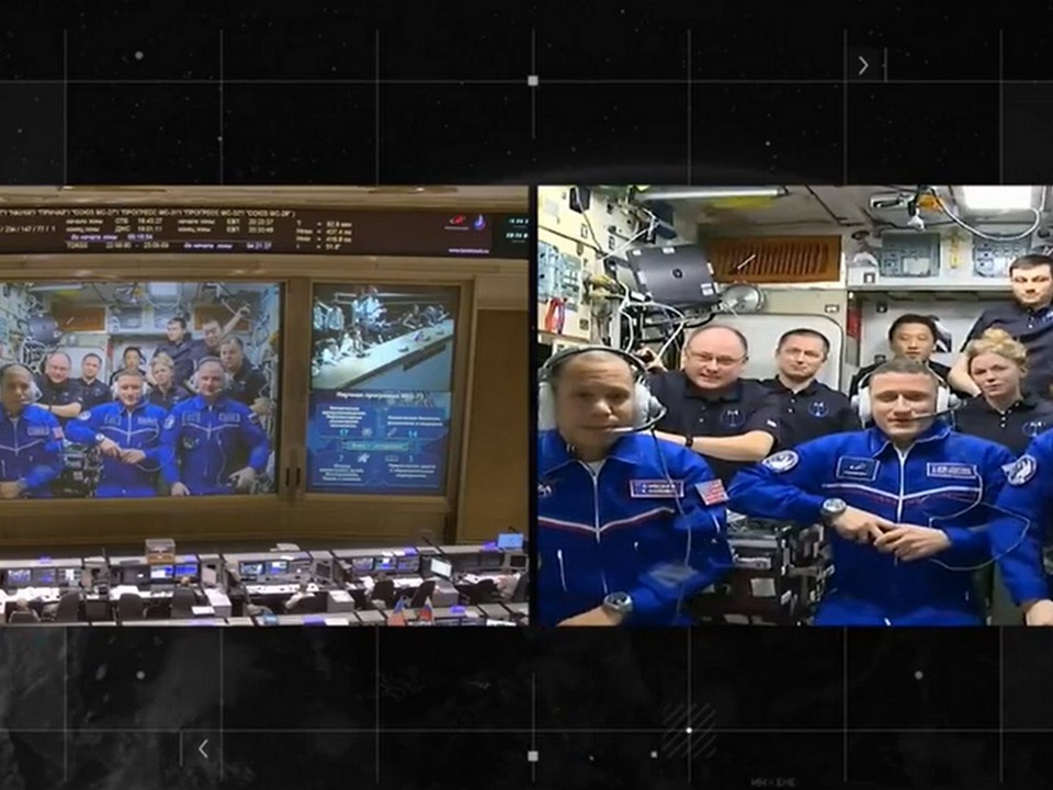 Космонавт Сергей Кудь-Сверчков передал привет родным с высоты 400 км