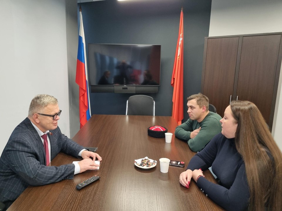 Александр Наумов и представители организации «РОКОТ» обсудили патриотическое воспитание молодежи