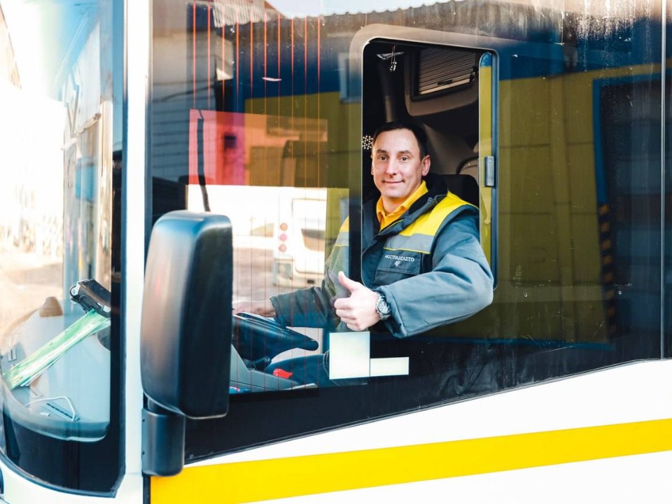 Приведи друга — получи деньги: как в Подмосковье привлекают водителей автобусов и сколько можно получить за рекомендацию