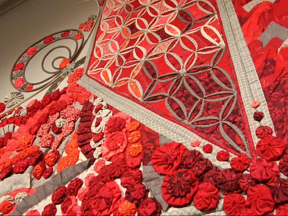 Выставку лоскутных работ Московского союза художников можно увидеть в художественной галерее