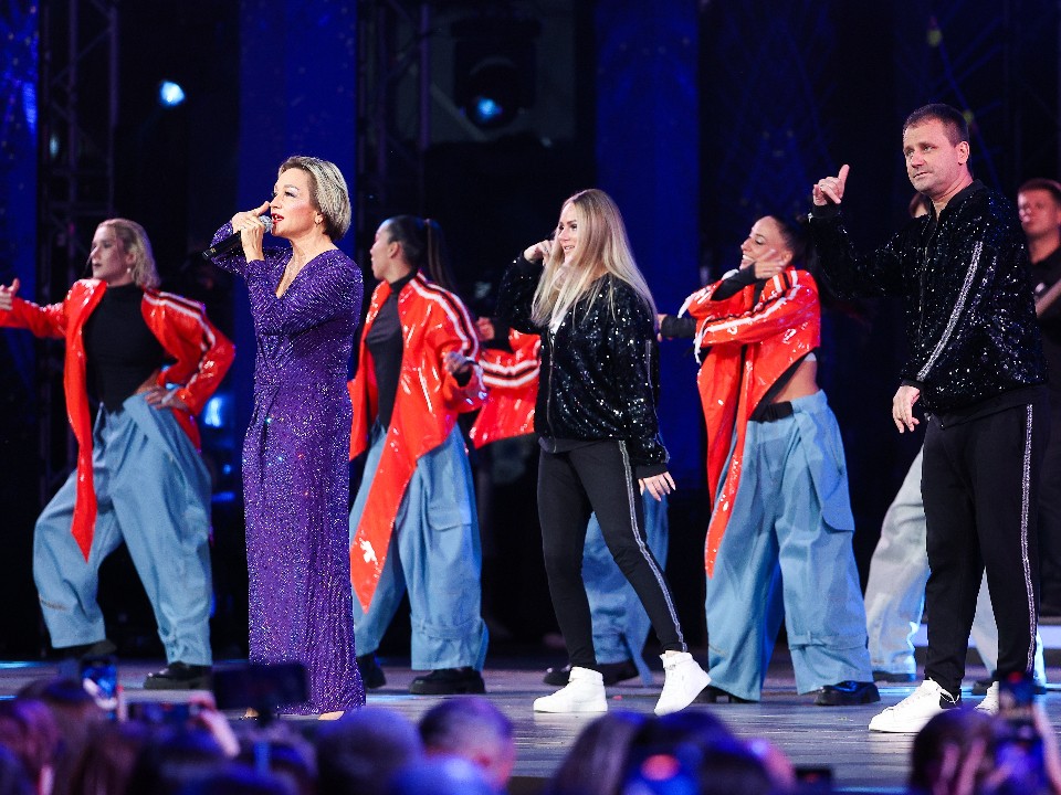 «Энергосберегающий танцор» Булановой рассказал, куда пропал после скандала в коллективе