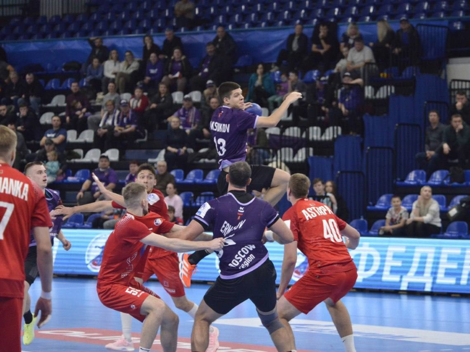 Победу в домашнем матче одержали «Чеховские медведи» над командой из Беларуси