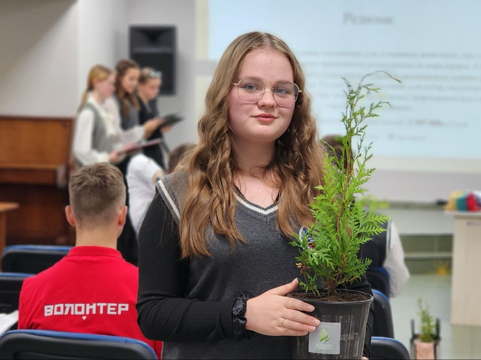 Воспитанники Нестеровского лицея открыли питомник по выращиванию туй