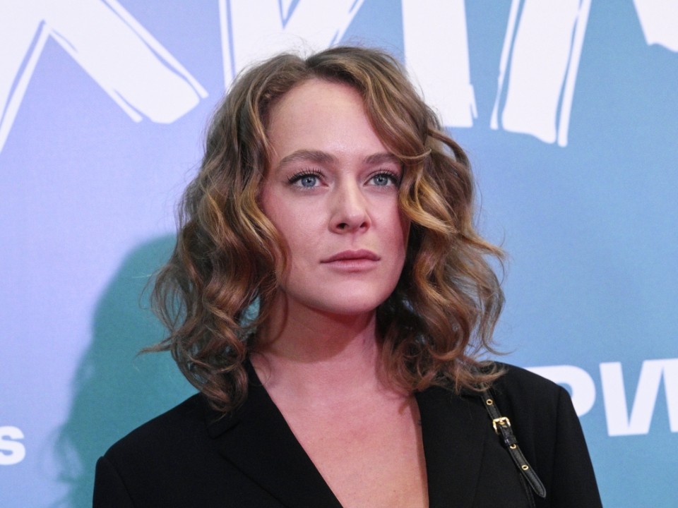 Жест искупления: Аглая Тарасова пожертвовала ₽200 тыс. на помощь зависимым подросткам