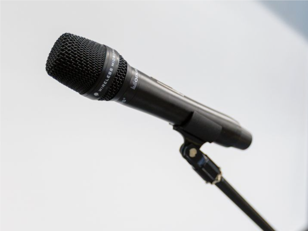 «Я люблю тебя, жизнь»: воскресенские школьники прочтут стихи Ваншенкина в усадьбе Кривякино