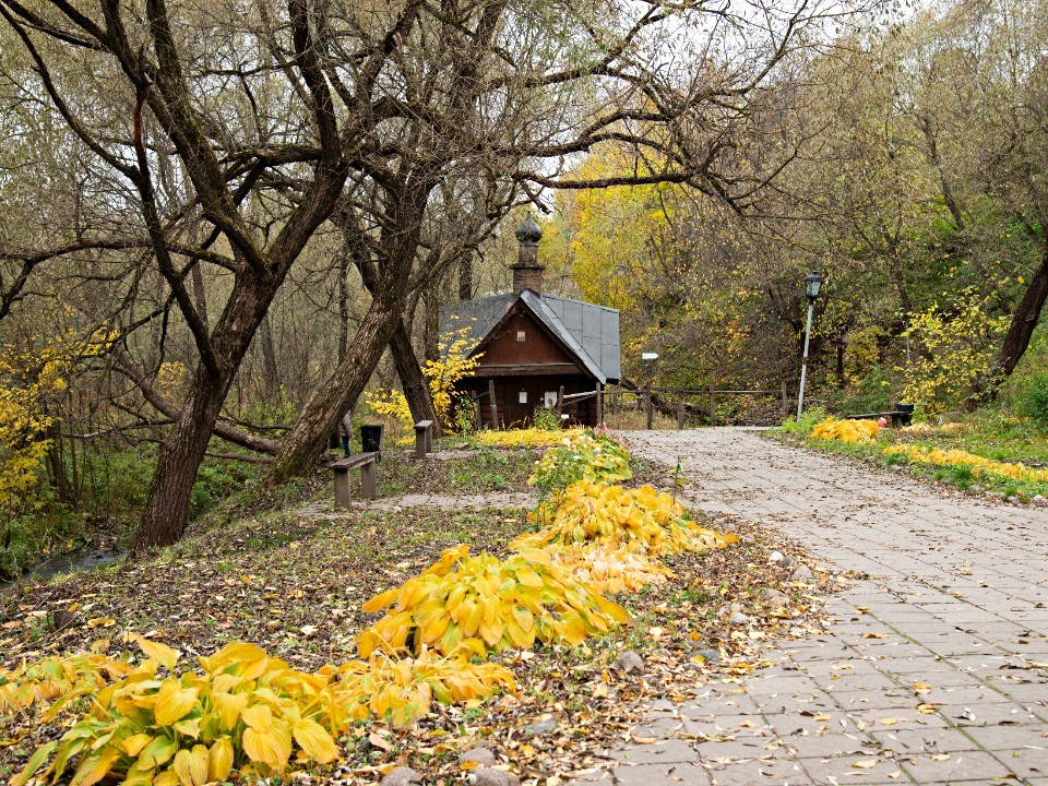 В Сергиевом Посаде завершается благоустройство у источника Саввы Сторожевского
