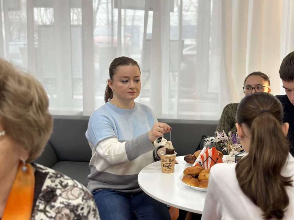 Книги и кофе: в Можайске открылось уютное библиокафе для души и ума