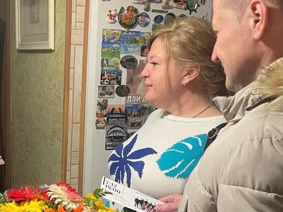 Замглавы Серпухова навестили маму участника СВО