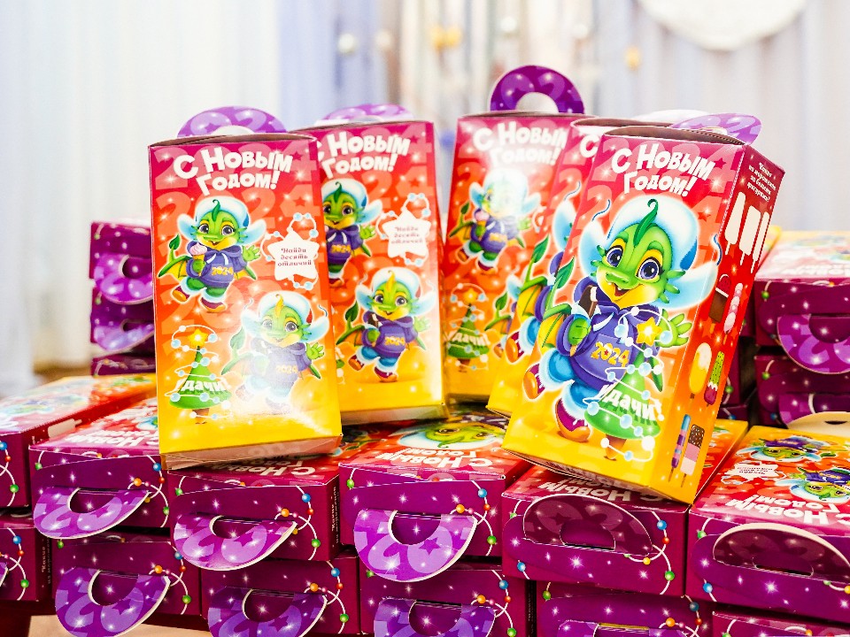 В магазины Подольска завезли сладкие новогодние подарки: во сколько они обойдутся родителям