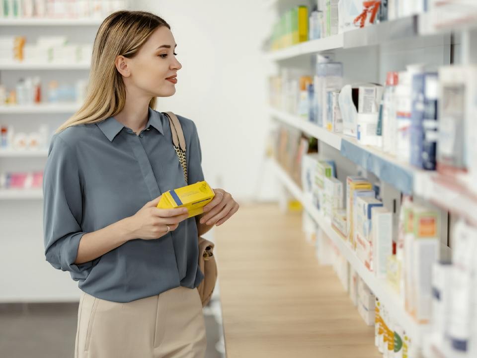 Обезболит до токсического гепатита: чем опасен один популярный аптечный медикамент