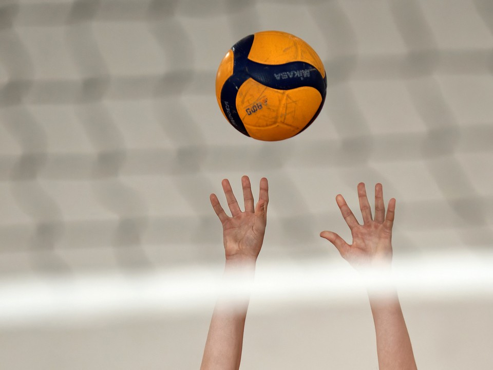 Лучших волейболистов среди юношей и девушек определили в Бронницах