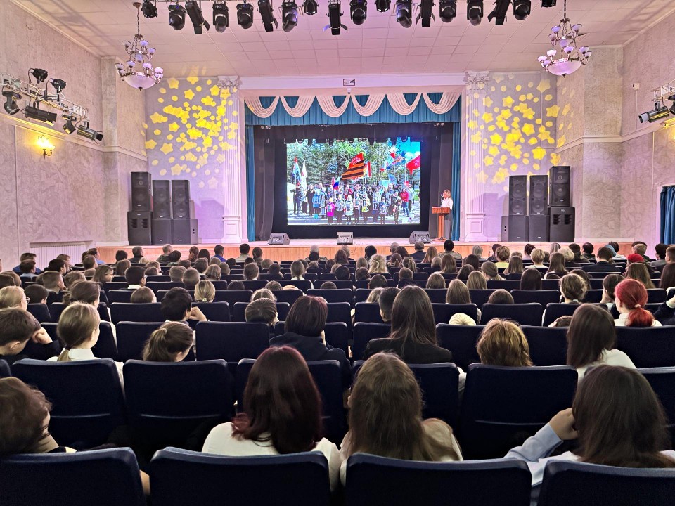 В Шаховской обсудили патриотические проекты и посвятили новых волонтеров