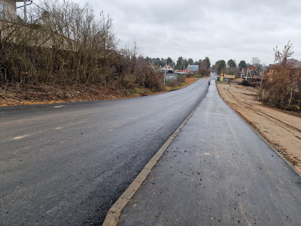 На Безымянной улице в Дубне подарили новую жизнь дороге и тротуару