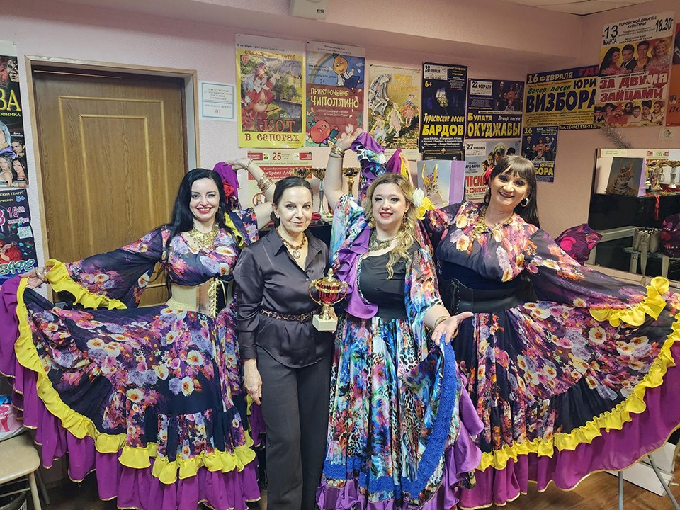 Танцевальные коллективы со всей России собрал в Красноармейске «Цыганский талисман»