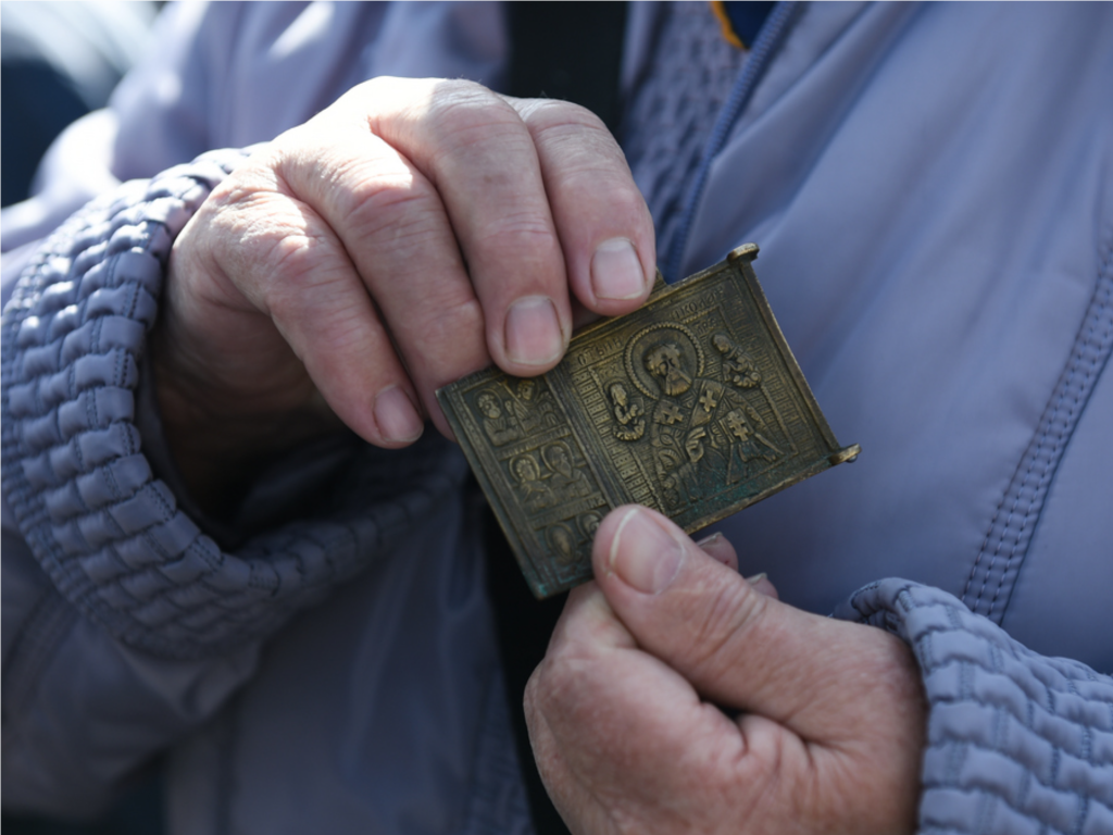 Закодированный ящик для паломников заметили в Мытищах на пути в Лавру