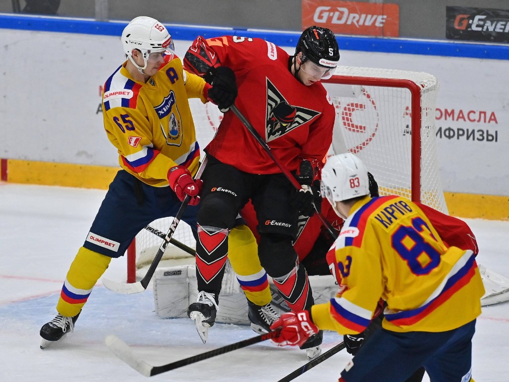 «Игра очень боевая, команды старались»: «Химик» уступил сопернику на Чемпионате ВХЛ в Омске