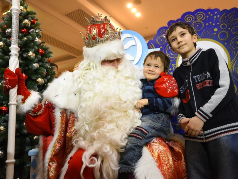 Дед Мороз или Снегурочка: почему бронировать аниматора нужно уже сейчас