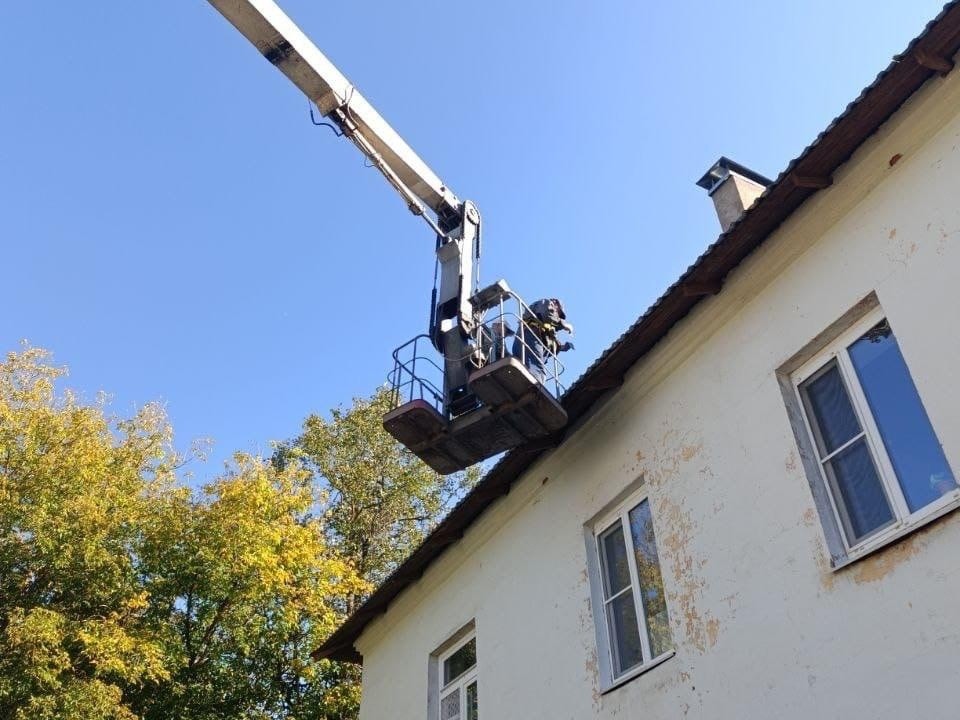 Осенняя подготовка: как в Истре ремонтируют кровли многоквартирных домов