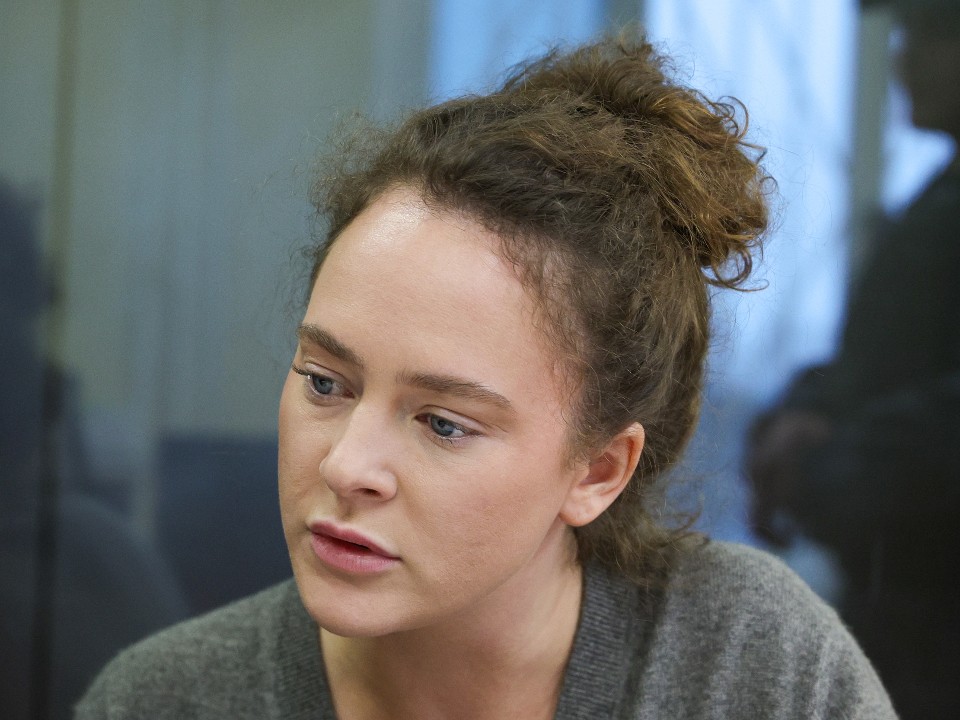 Реакцию актрисы Аглаи Тарасовой на приговор сняли на видео