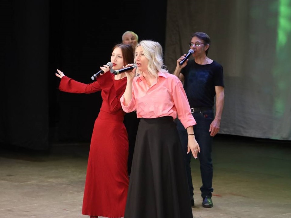 Живая музыка и эмоции: Серпухов приглашает на конкурс вокалистов всех возрастов «Родине посвящается»