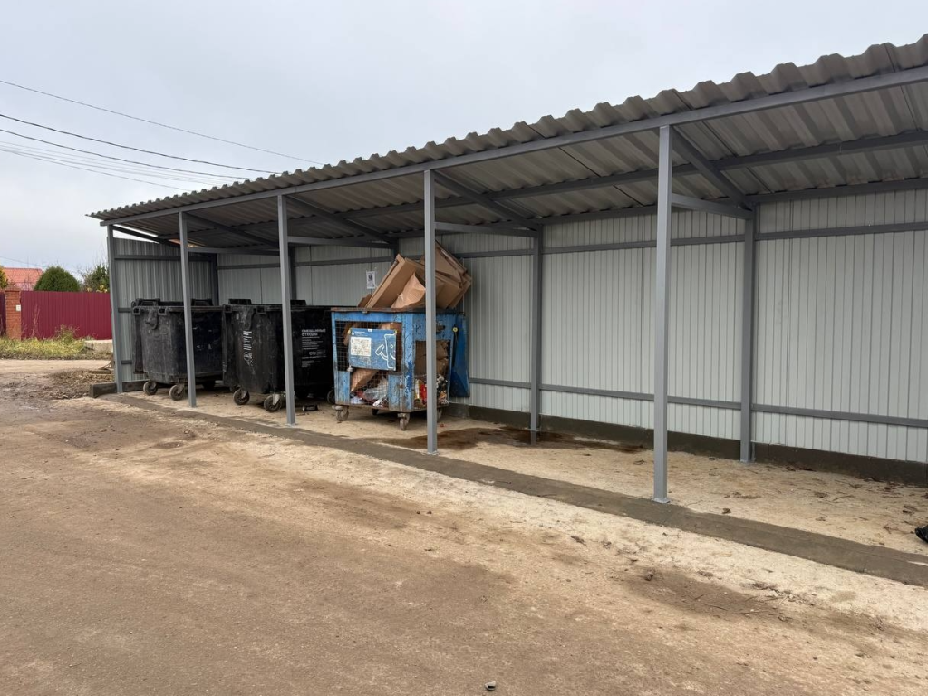 Площадку для мусора в Котове модернизировали