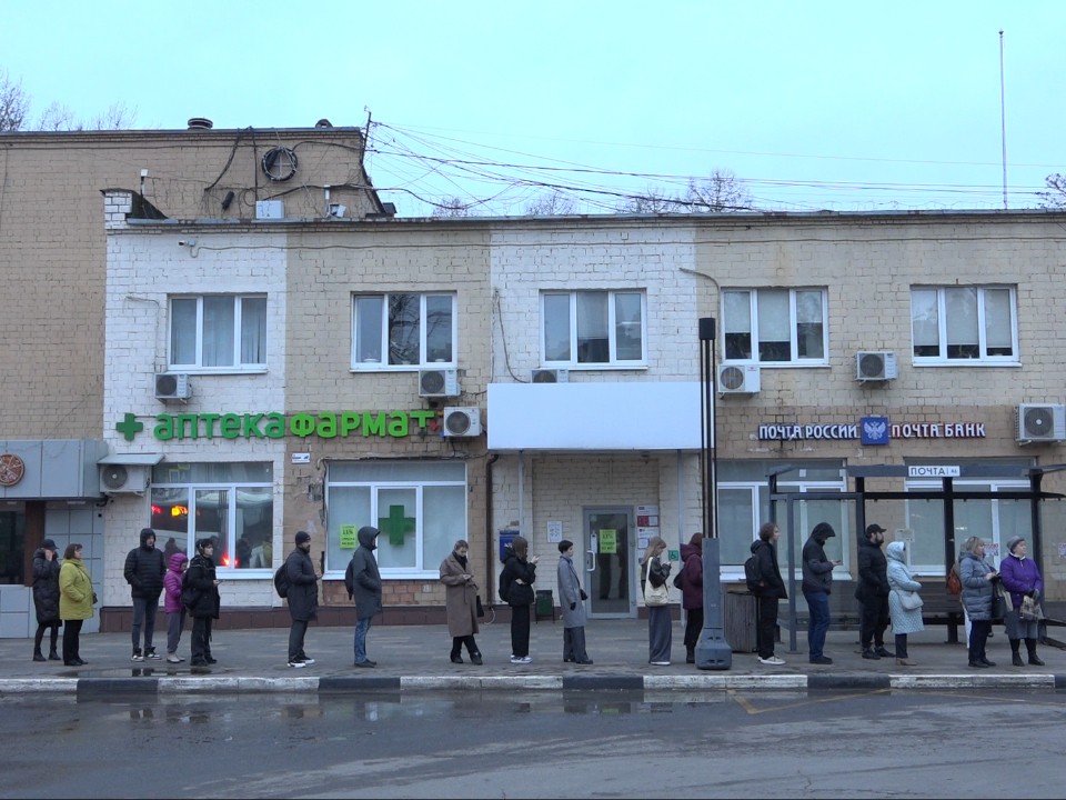 Во Власихе решили разобраться с проблемой очередей на автобус до МЦД Одинцово