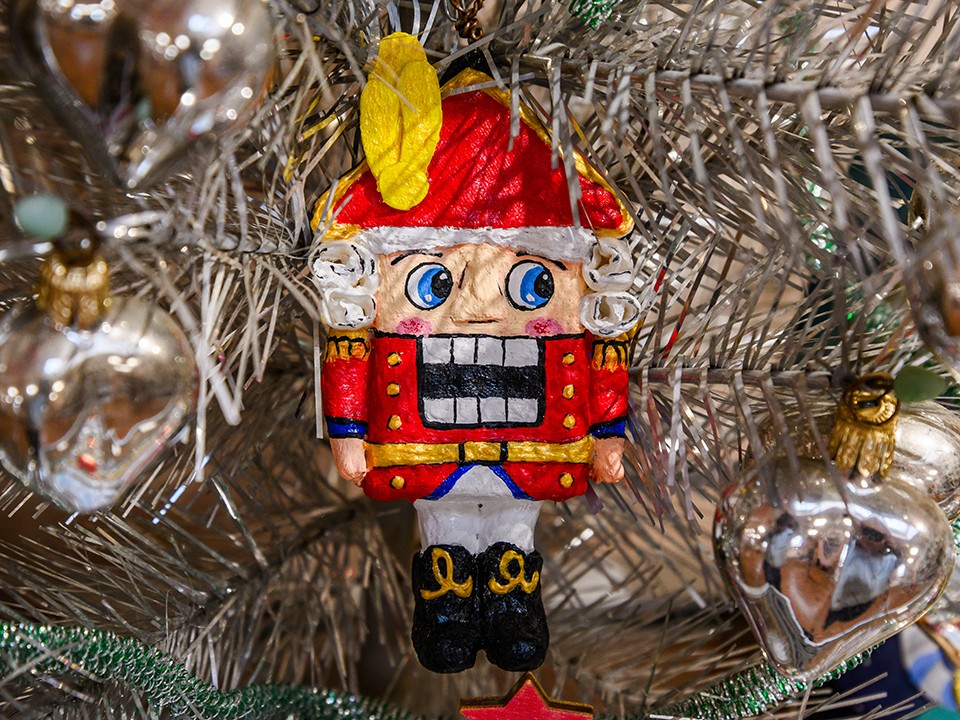 Почему подорожали елочные игрушки фабрик Подмосковья