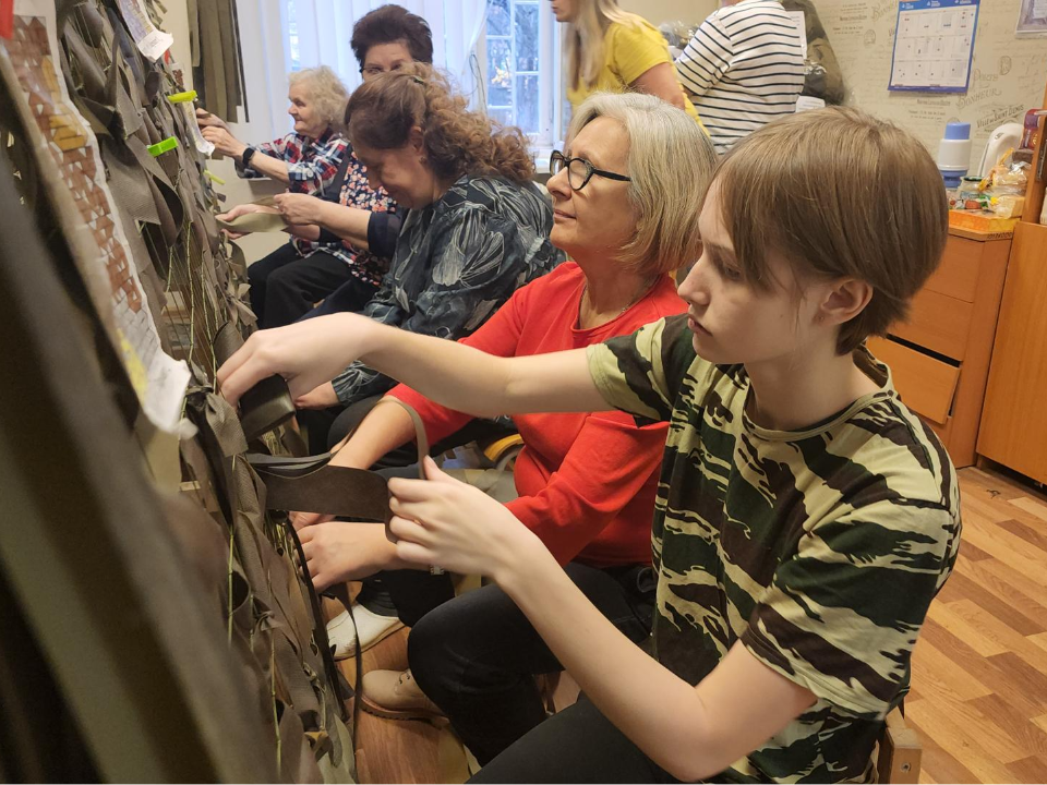 Невидимый фронт: люберчанка объединила 500 человек, которые шьют маскировку для бойцов СВО