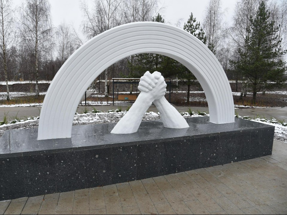 Округ на пороге открытия: сквер «Славянской Дружбы» готов на 90%