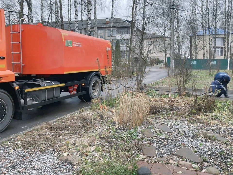 Новая спецтехника позволила оперативно устранить засор канализации в Волоколамске