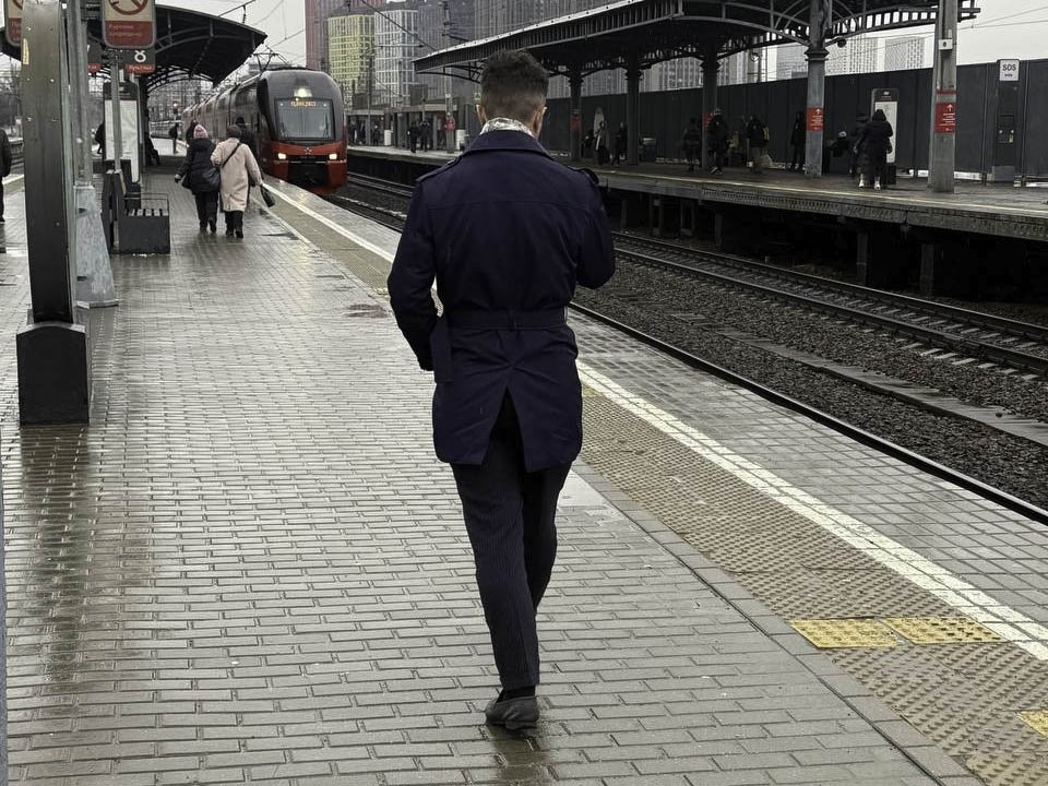 Перебежал пути по рельсам — получи штраф: камеры начнут фиксировать правонарушения