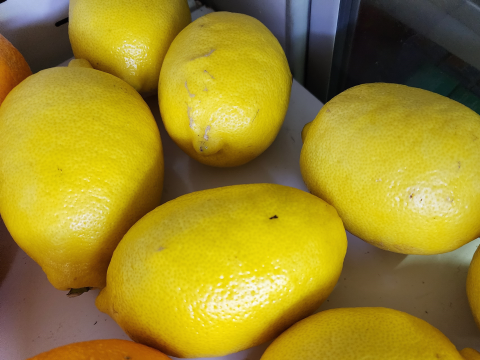 Чисто и ароматно: жительница Серпухова поделилась способами применения лимона в быту