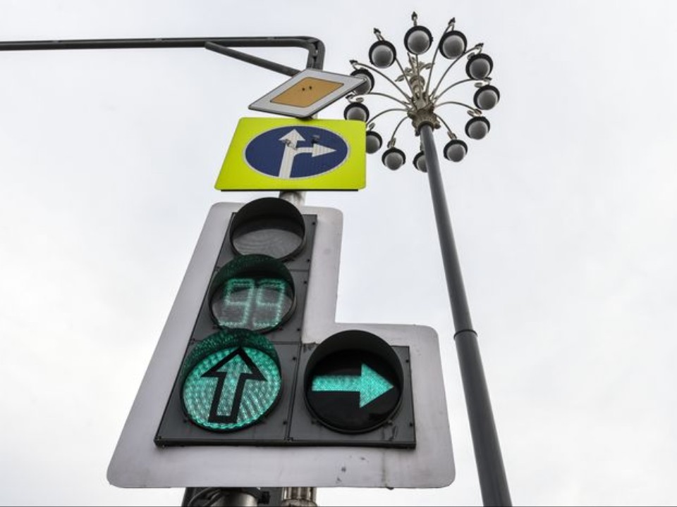 Жителей Одинцова приглашают к участию в конкурсе рисунков «Со светофоровой наукой по зимним дорогам детства»