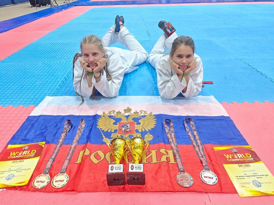 Сестры Арбузовы выиграли кубки Первенства мира по универсальному бою