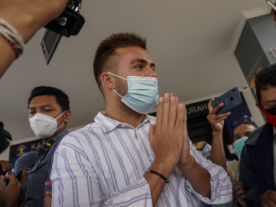 У Сергея Косенко скоро родится второй ребенок: как сложилась судьба скандального блогера, бросившего сына в снег