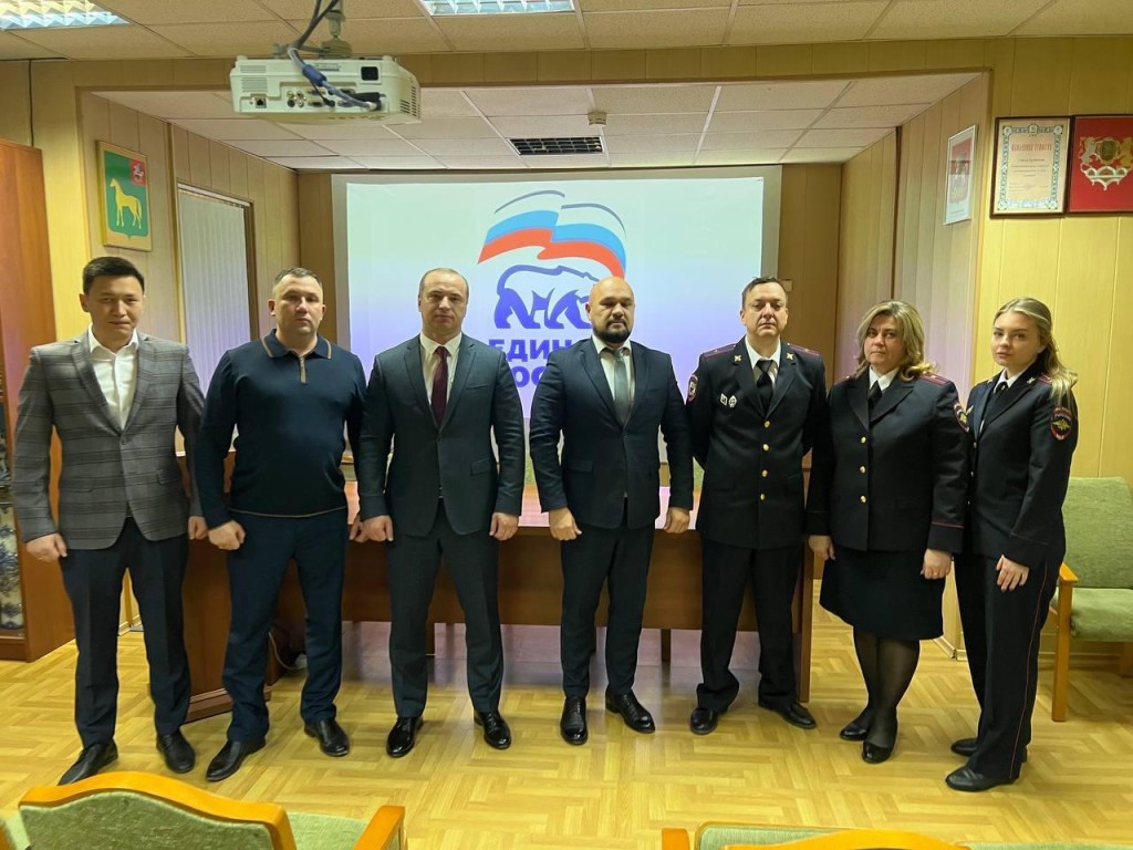 В Бронницах поздравили работников правопорядка с профессиональным праздником