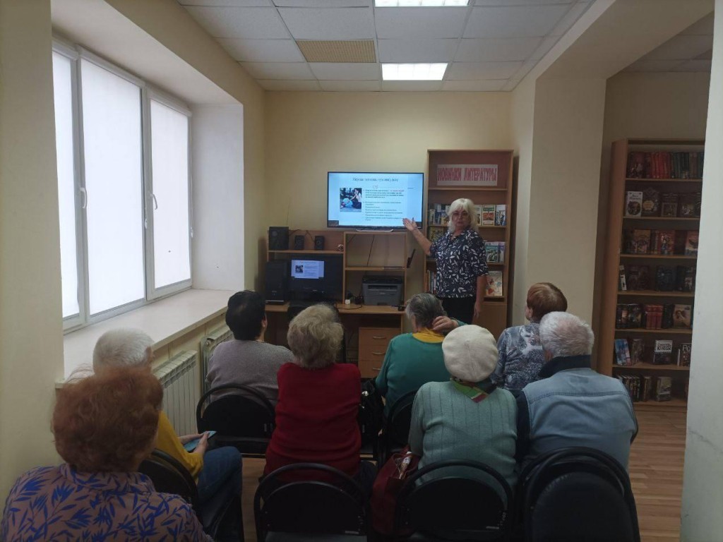 «Подними руки, улыбнись, скажи фразу»: врач Луховицкой больницы объяснила, как распознать инсульт до приезда скорой